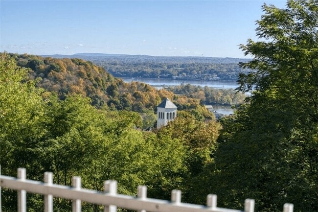 Photo - Chestnut Mansion LLC