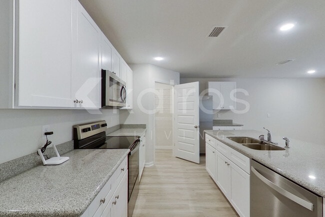 Photo - 4734 Malay Cir