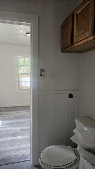 Photo - 7956 Hull Ave