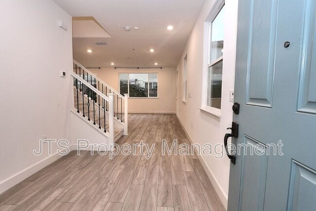 Photo - 3542 Nuestra Ave