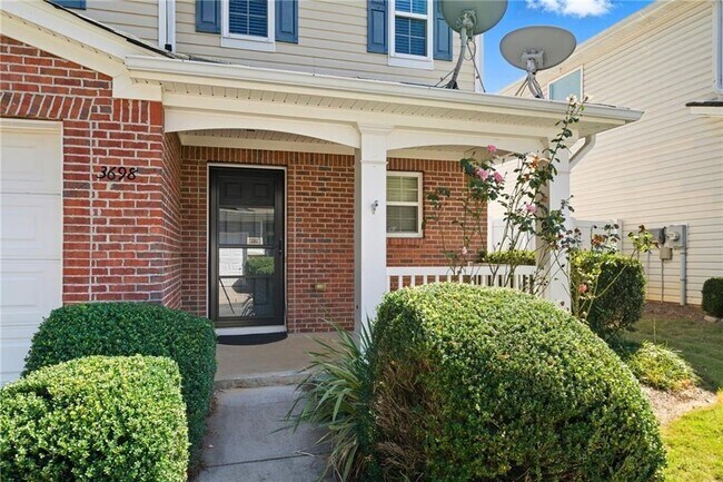 3698 Roseman Landing