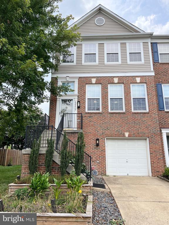 Photo - 22464 Maison Carree Square Townhome