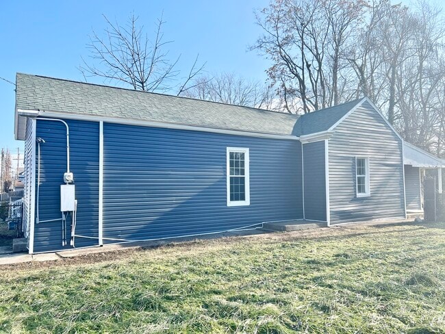 Photo - 2616 Duncan St