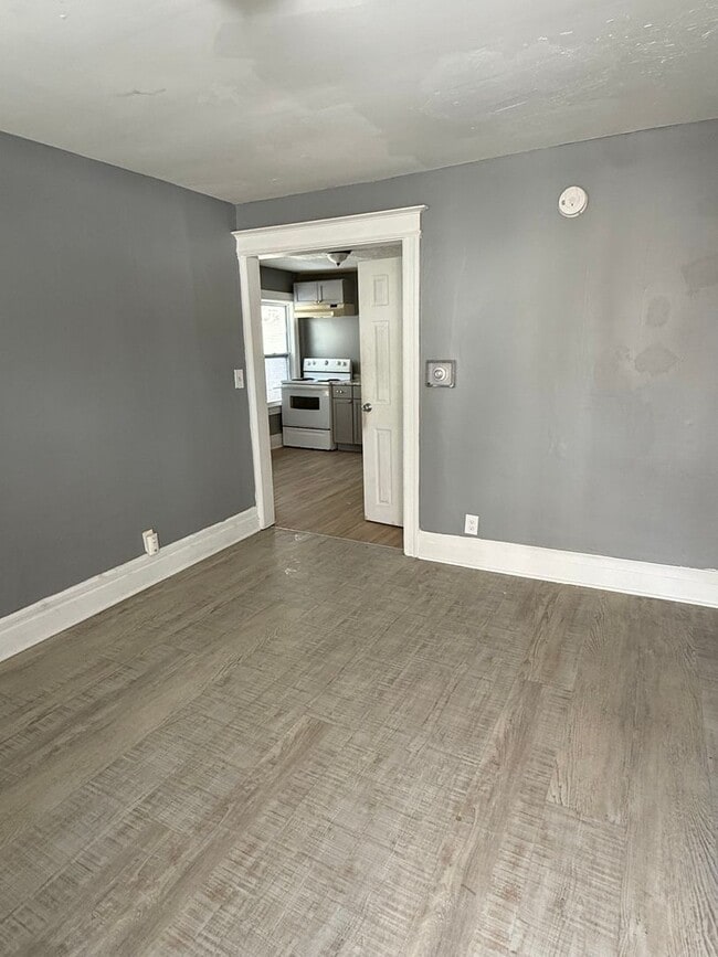 Photo - Spencer Unit Down-Front