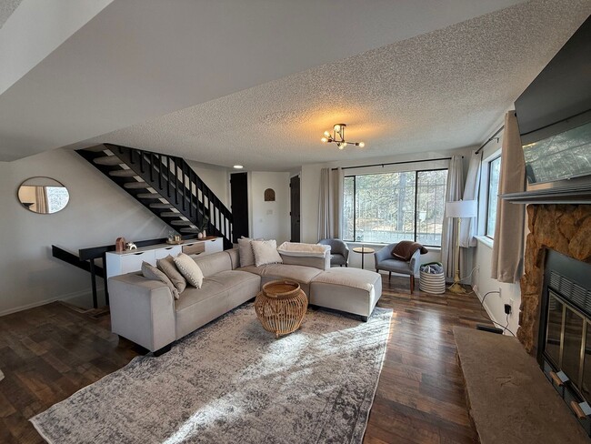 Photo - Welcome home to this beautifully updated townhome in the highly desirable Chesapeake Bay community!