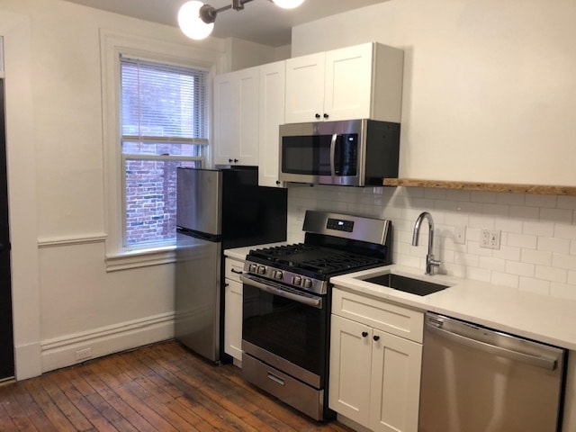 Building Photo - 4406 Cessna Way Unit 4405-half CW