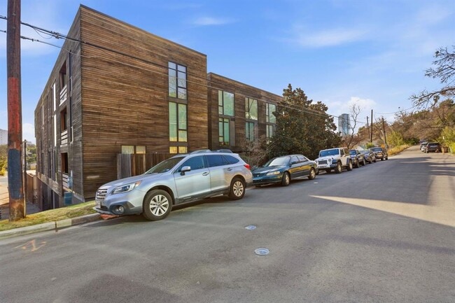 Photo - 1010 W 10th St Unit 203