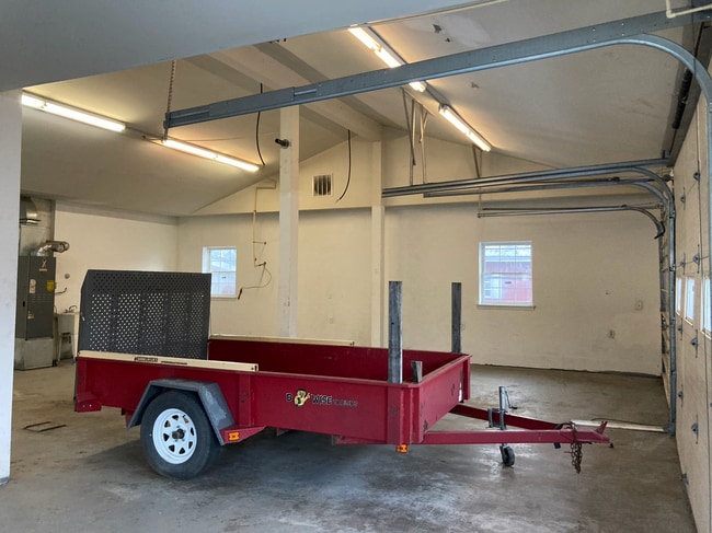 Photo - 338 Buchanan Trl