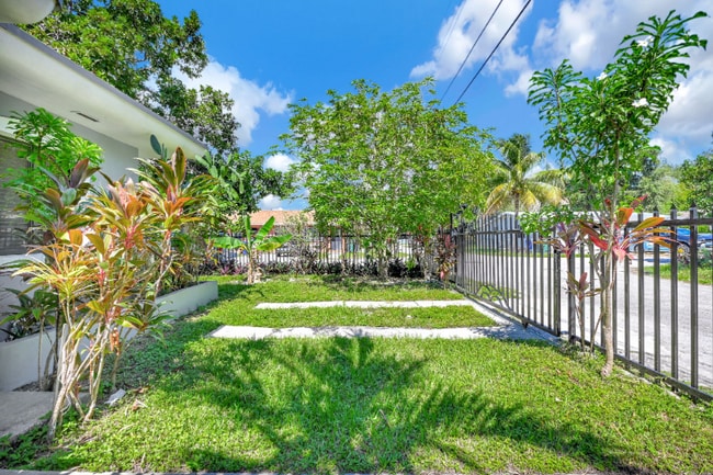 Photo - 6432 NE 1st Ct