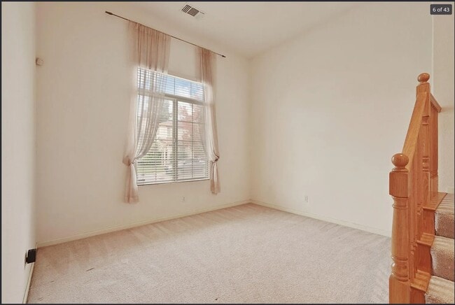 Photo - 748 Iberis Way