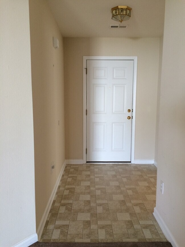 Single Family Home for Rent in Avalon Casas en Alquiler Myrtle