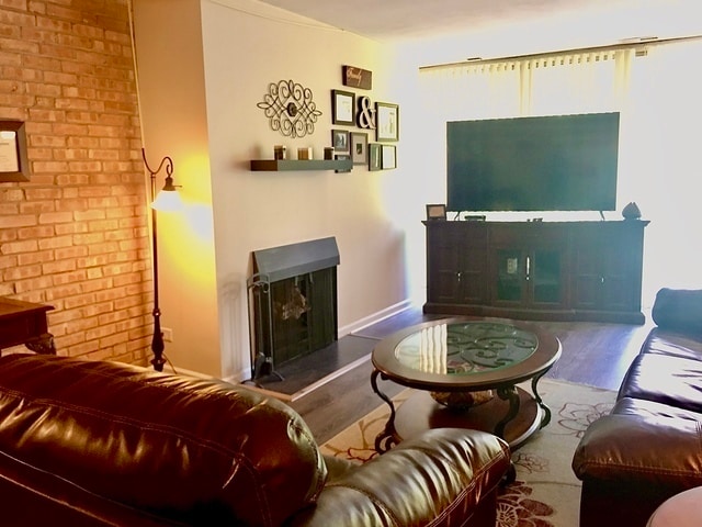 Photo - 6020 Oakwood Dr Unit 3J