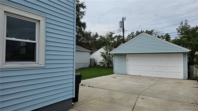 107 Fowler Ave