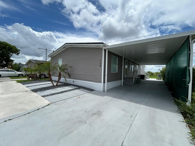 Photo - 740 NW 219th Ave