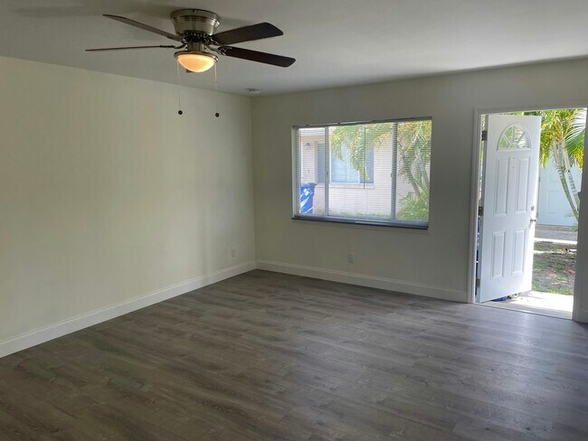 Photo - 16841 Juanita Ave