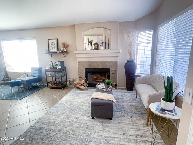 Photo - 1077 W Olive Ave