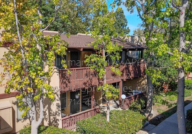 Photo - 1040 W MacArthur Blvd
