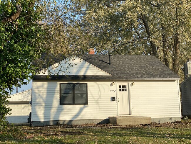 Photo - 1250 S Lake Ridge Ave