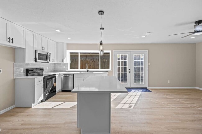 Photo - 2207 Anthony-Hay Ln