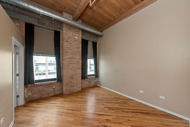 Photo - 1040 W Adams St Unit #  0610