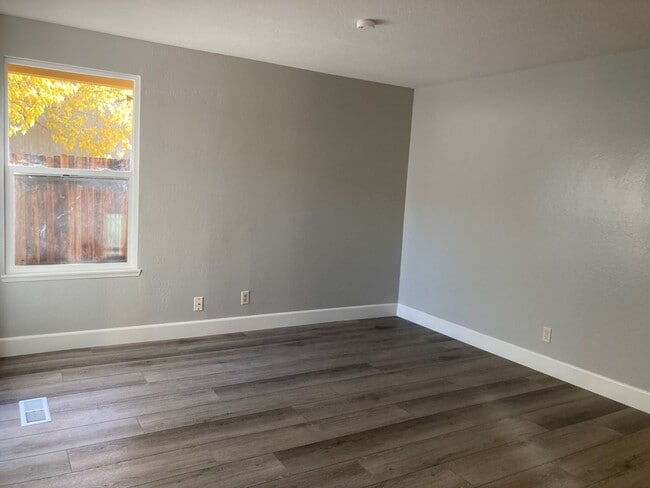 Photo - Cute 3 Bedroom Townhome close to UNR