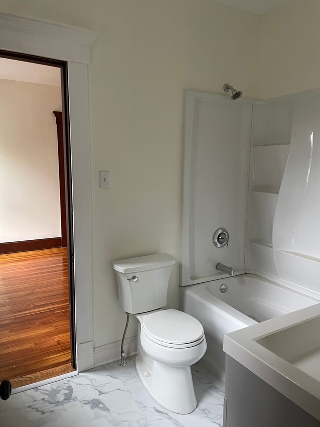 Building Photo - 24 Winthrop Ter Unit 1st Floor