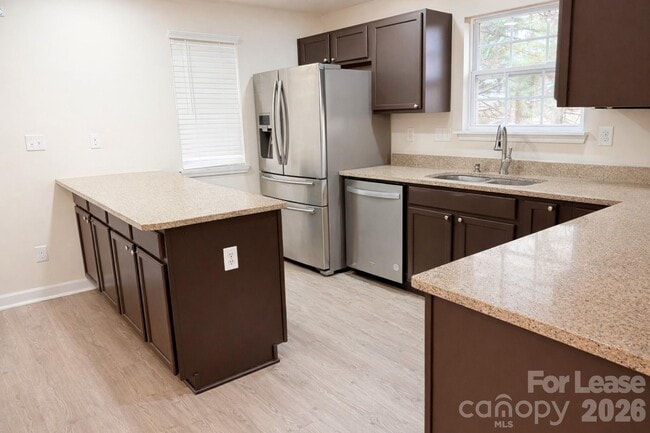 Photo - 111 Lynch Cir