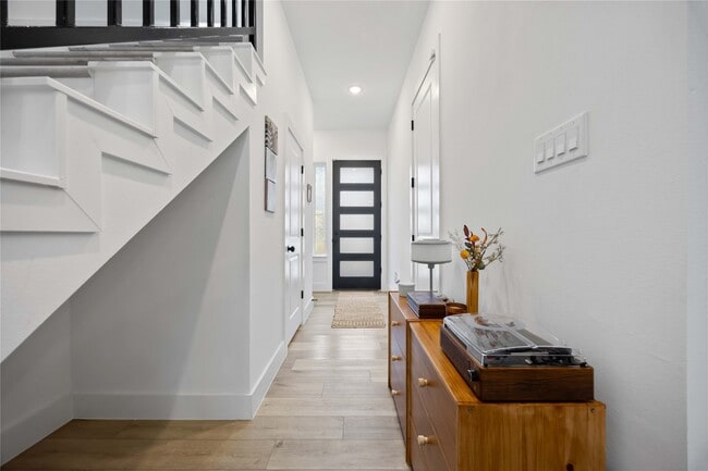 Photo - 5702 Breland St