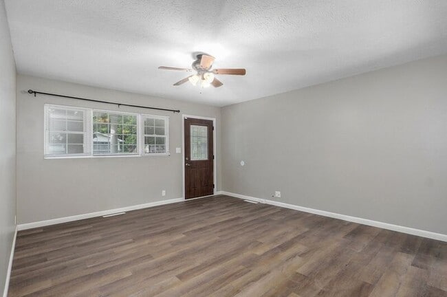 Photo - 2137 E Madison St