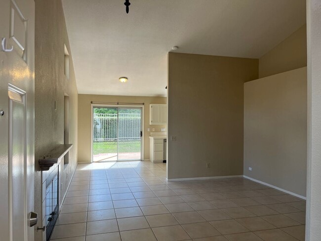 Photo - Paloma del Sol 3 Bedroom Single Story