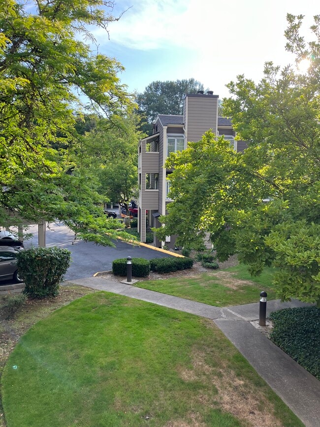 Building Photo - 7274 West Lake Sammamish Pkwy NE Unit 4-203 Rental