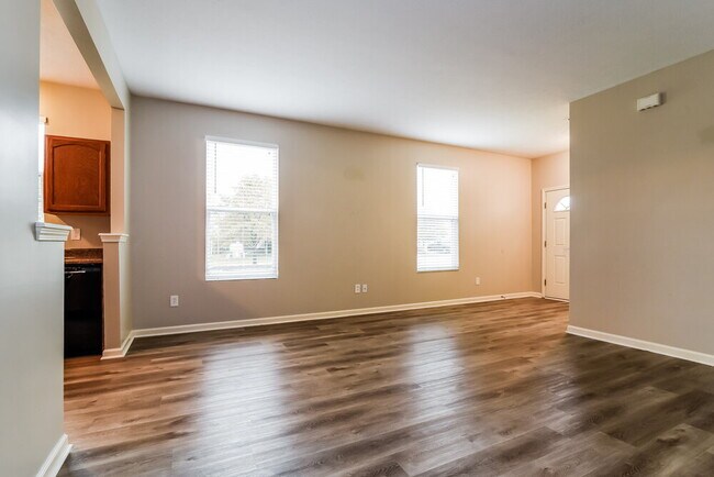 Photo - 4049 Mossy Bank Rd