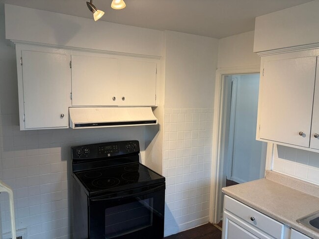 Photo - 3666 W 117th St Unit 3666 W 117th St - Up