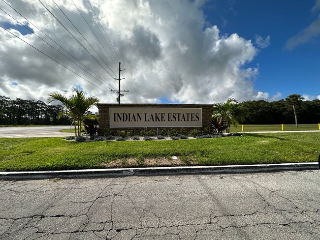 Photo - 2290 Tropicana Dr