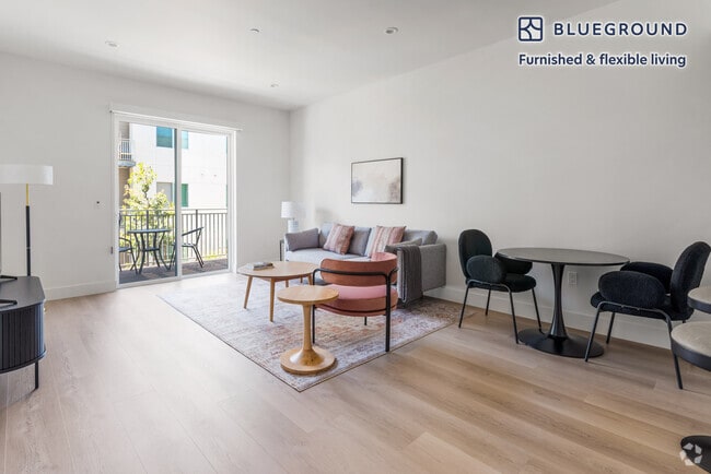 Building Photo - 3406 El Camino Real Rental