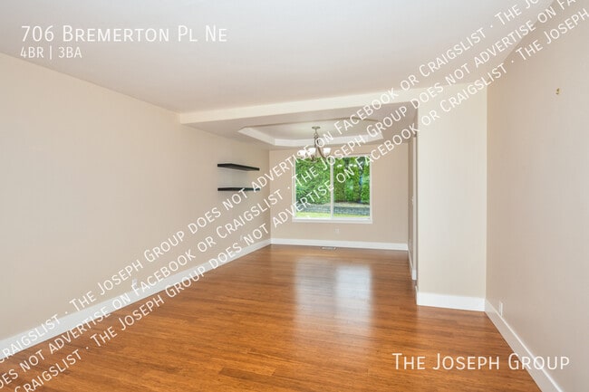 Photo - 706 Bremerton Pl NE
