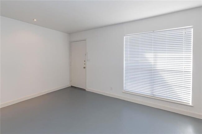 Photo - 2712 St Edwards Cir Unit A
