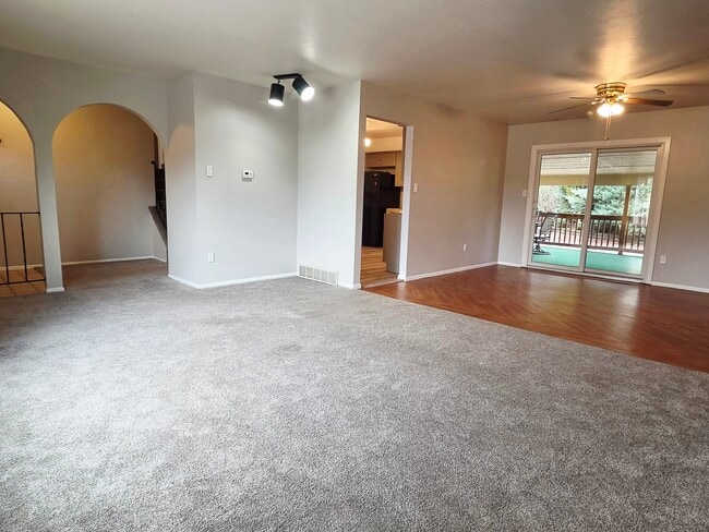 250 Dolomite Dr