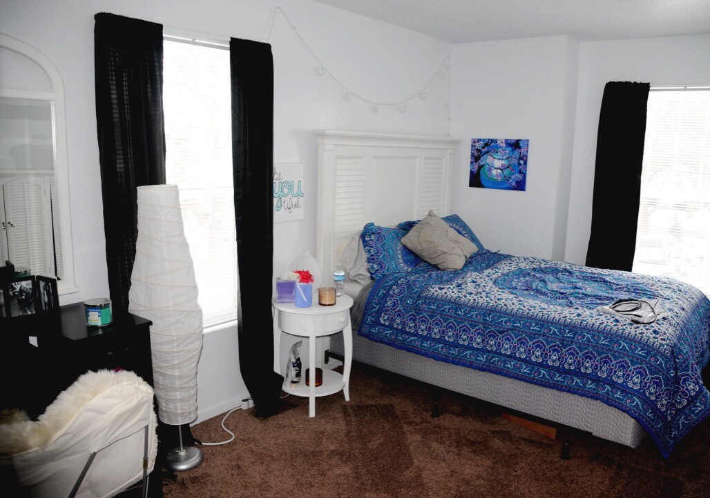 Photo - 403 E Bellows St