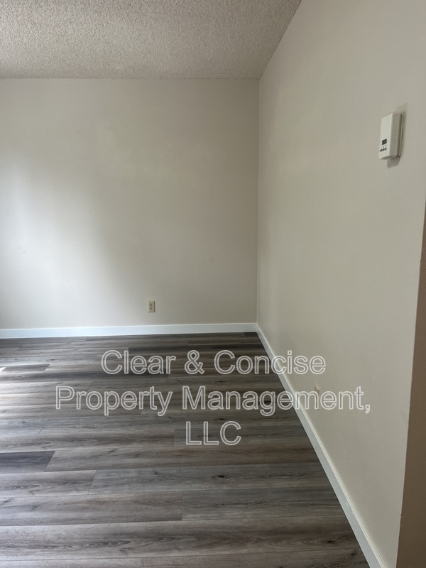 Photo - 1089 Taylor St