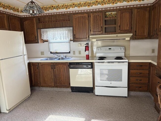 Photo - 2467 108th Ave