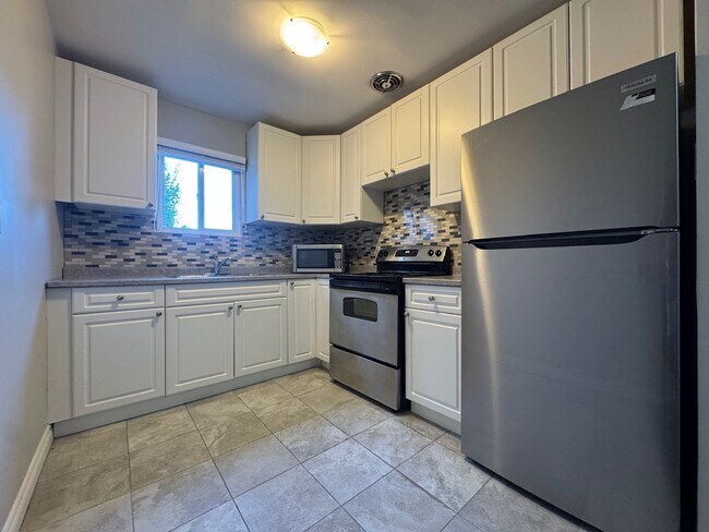 Photo - Updated 1 Bedroom Apartment! Unit 21