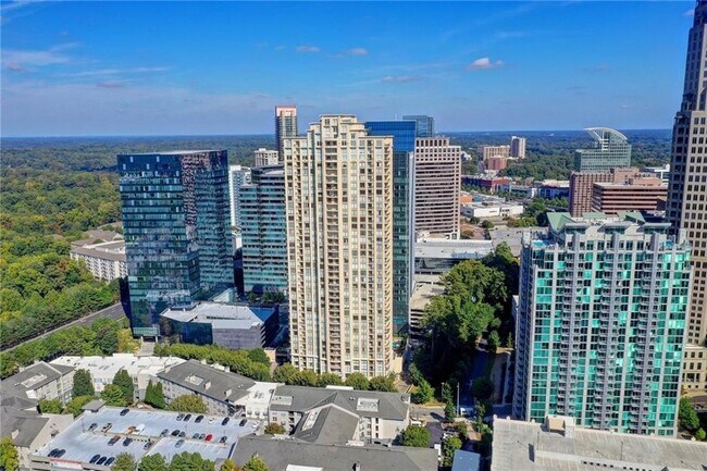 Photo - 3445 Stratford Rd NE Unidad 2106