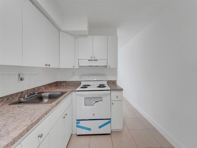 Photo - 14190 W Dixie Hwy Unit 16