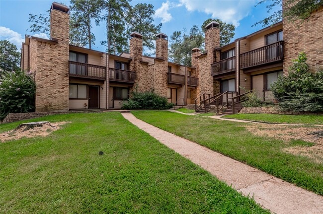 Building Photo - 2521 Crosstimbers Dr Unit F5 Rental