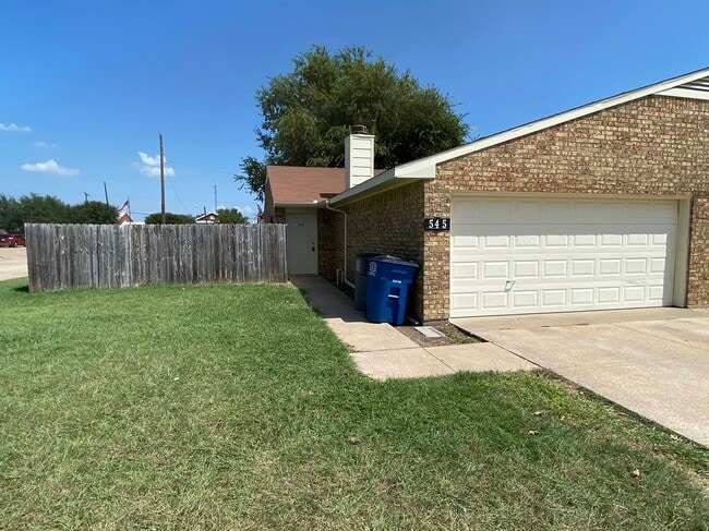 Photo - 543-545 Canary Lane Unidad 545