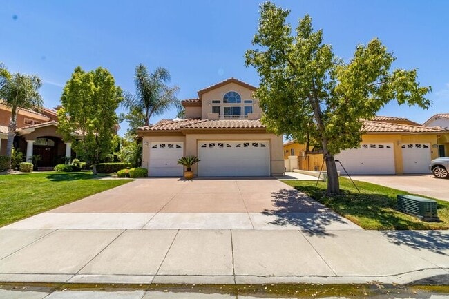 32579 Valentino Way