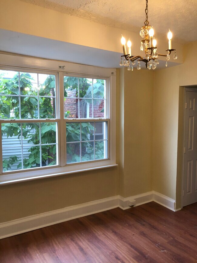 Photo - 45 Todd Pl NE