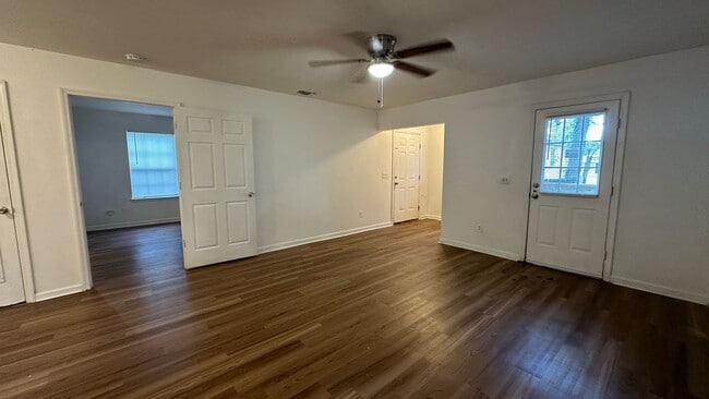 Photo - Recently Updated 3/2 Newer Kitchen, Deck &...