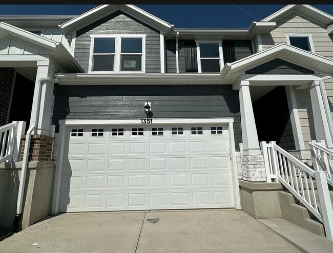 Building Photo - 1351 N Sage Dr